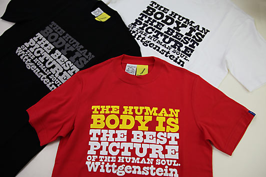 THE HUMAN BODY Tシャツ